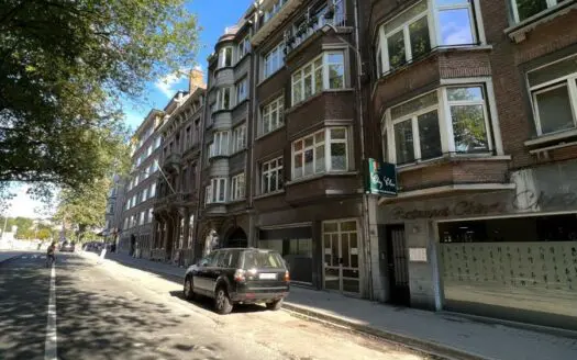 Commerce à louer  150 m², 1500 €