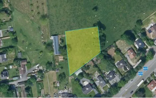 Terrain à vendre , 220000 €